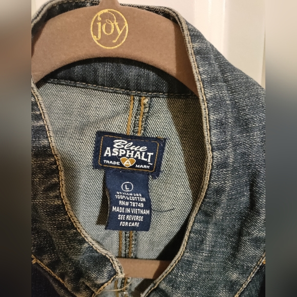 Blue Jean Jacket - Picture 3 of 3
